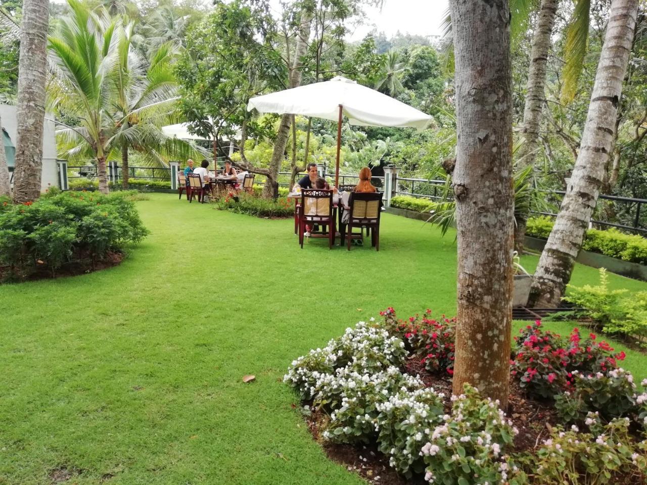 Villa Nuova Kandy Exterior foto